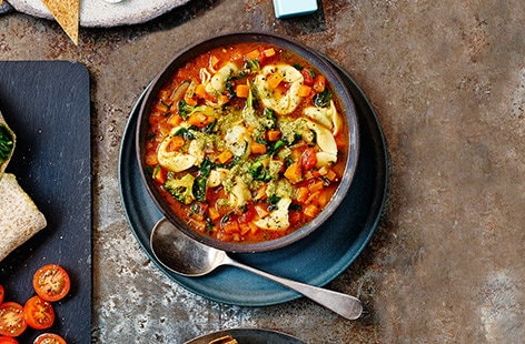 Image of "Veg-packed tortelloni soup"