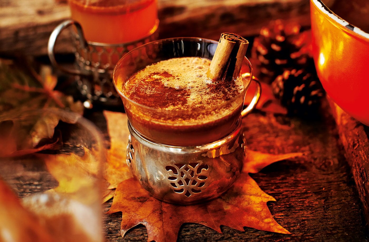 Hot buttered rum with apple, cider and cinnamon