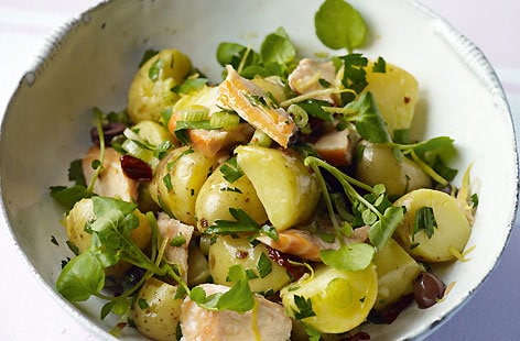 Image of "Potato and salmon salad with lemon"