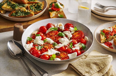 Image of "Warm Caprese salad"