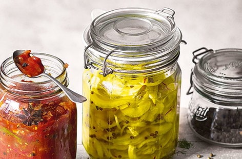 Image of "Quick cucumber and fennel pickle"