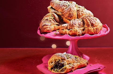 Pistachio and chocolate stuffed croissants