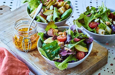 Image of "Chorizo, pear and Manchego salad"