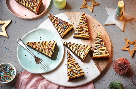 Image of "Christmas tree cheesecake brownies"