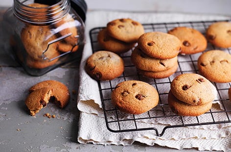 Image of "Chocolate chip malted-milk cookies"