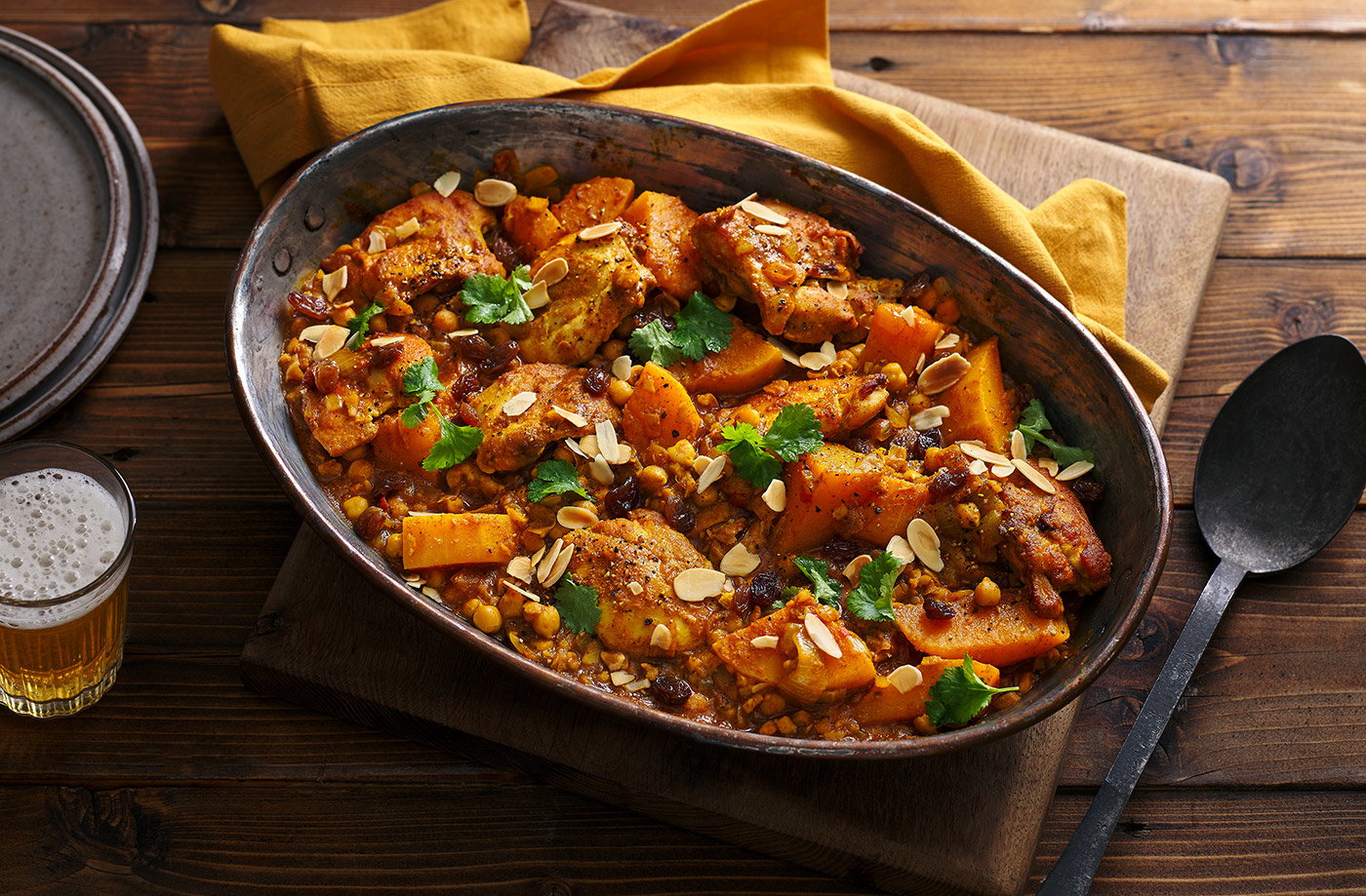 Slow-cooked chicken korma