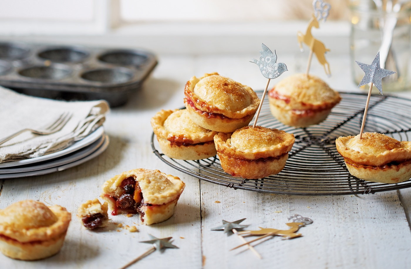 Clementine and cranberry mince pies