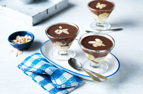 Image of "Banana and chocolate custard pots"
