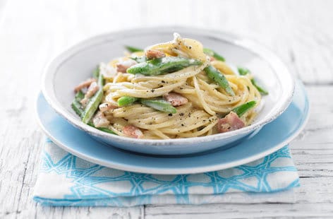 Creamy bacon and runner bean pasta