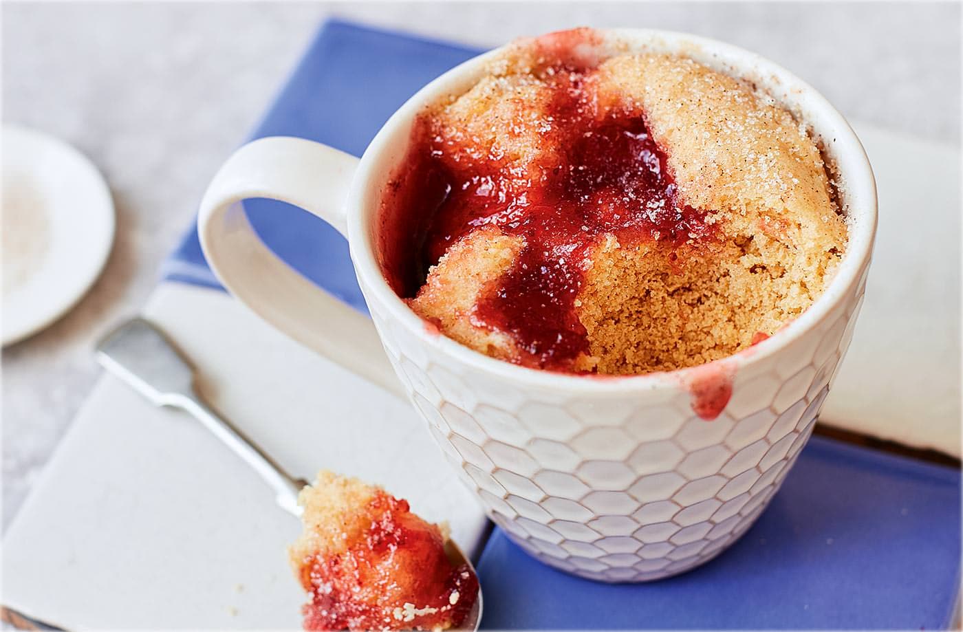 Jam doughnut cake