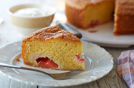 Image of "Gluten-free plum polenta cake"