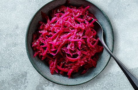 Image of "Spiced braised red cabbage with apple"