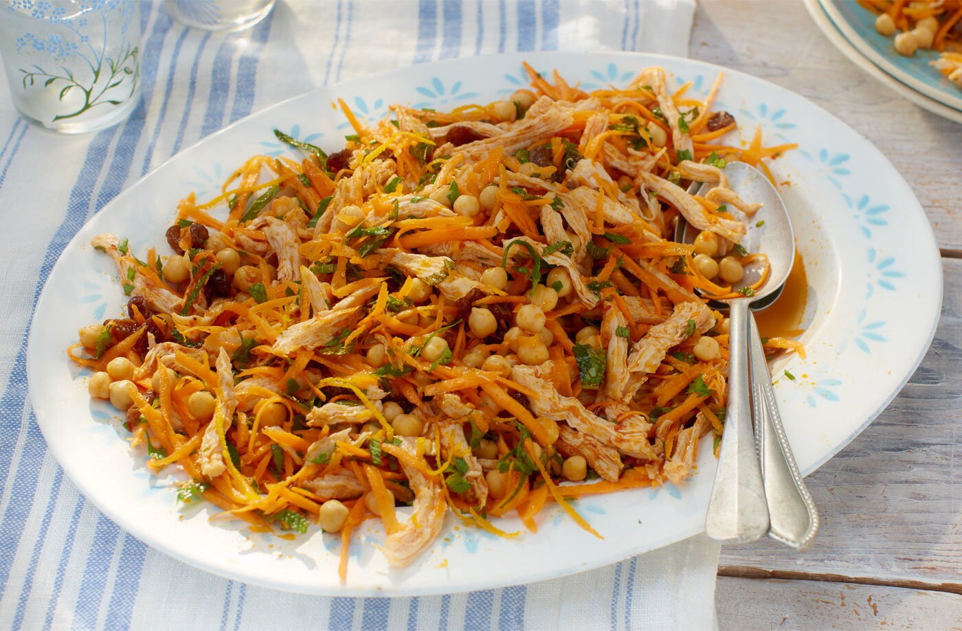 Carrot, chickpea and harissa chicken salad