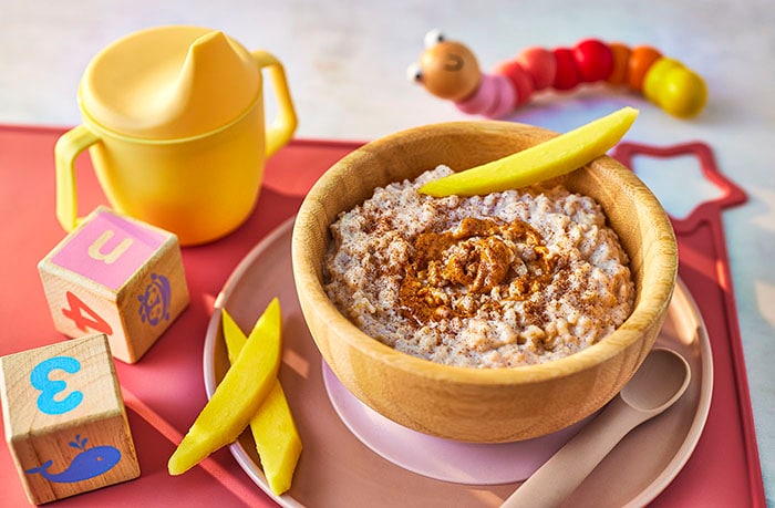 Tropical porridge with mango