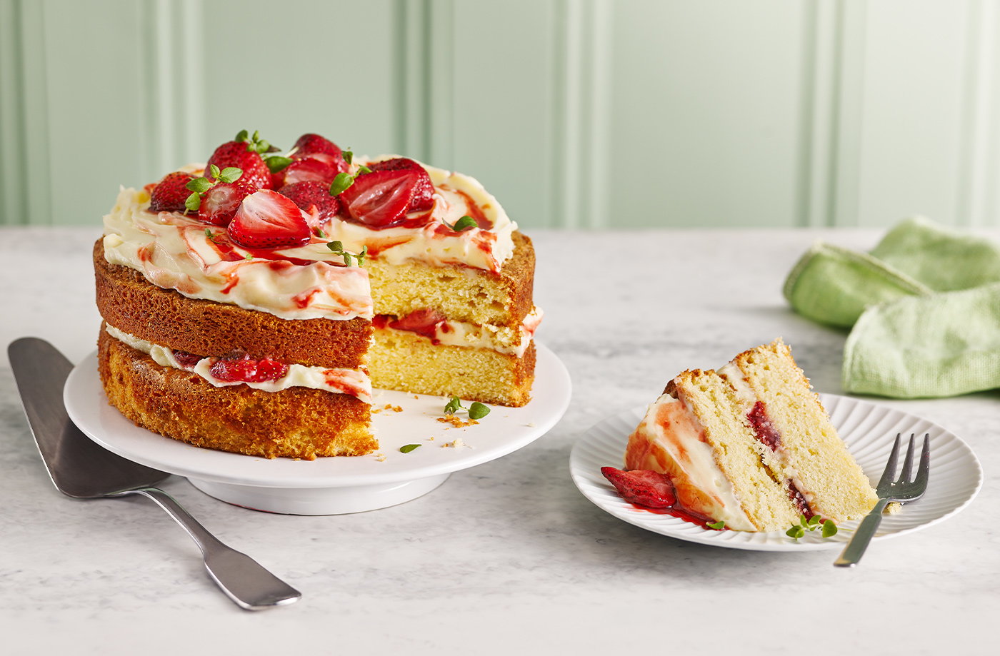 Roasted strawberry and elderflower cake