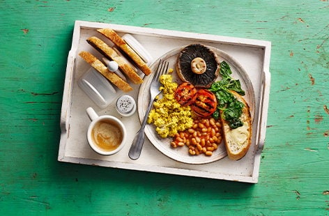 Image of "Tofu scramble with mushrooms and tomatoes"