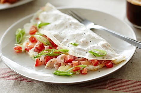 Image of "Skinny ham and cheese omelettes"
