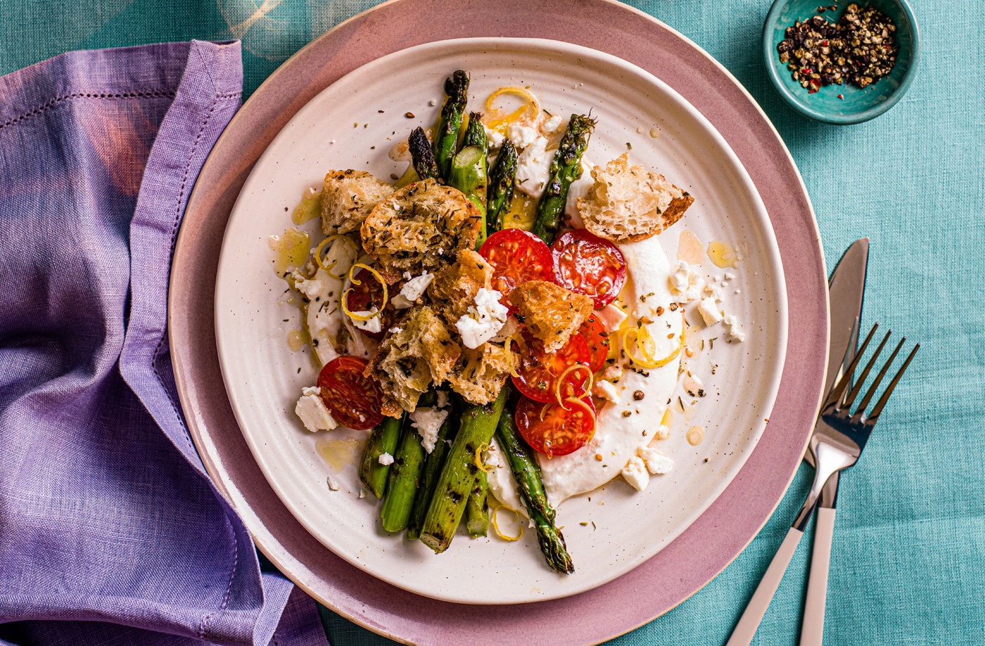 Asparagus, tomato and feta salad