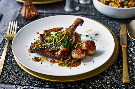 Image of "Braised duck legs with sticky shallots"