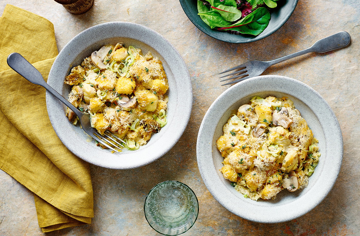Roasted gnocchi and leek bake