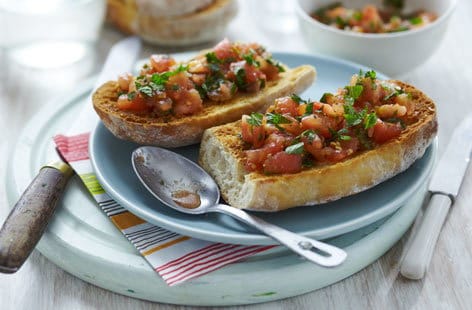 Tomato and mint bruschetta