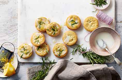 Image of "Rosemary shortbreads with lemon icing"