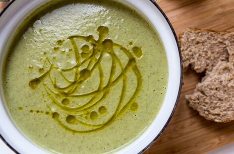 Image of "Broccoli and peanut butter soup"