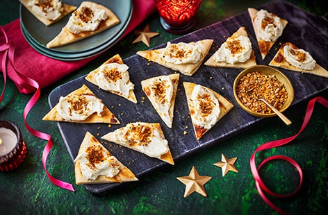 Image of "3-ingredient cream cheese and dukkah toasts"