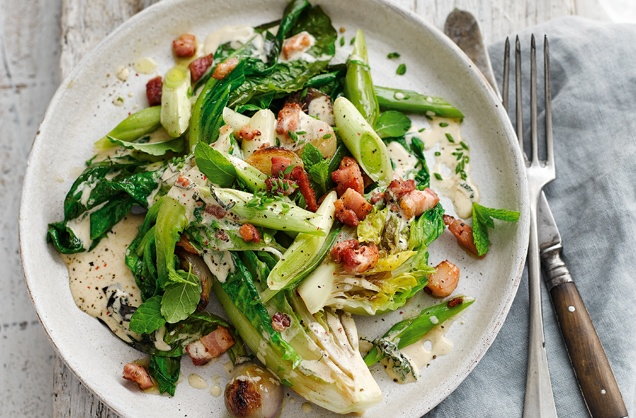 Braised lettuce with créme fraîche and bacon