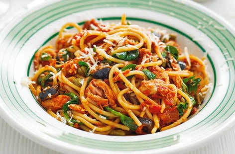 Image of "Tuna and spinach puttanesca"