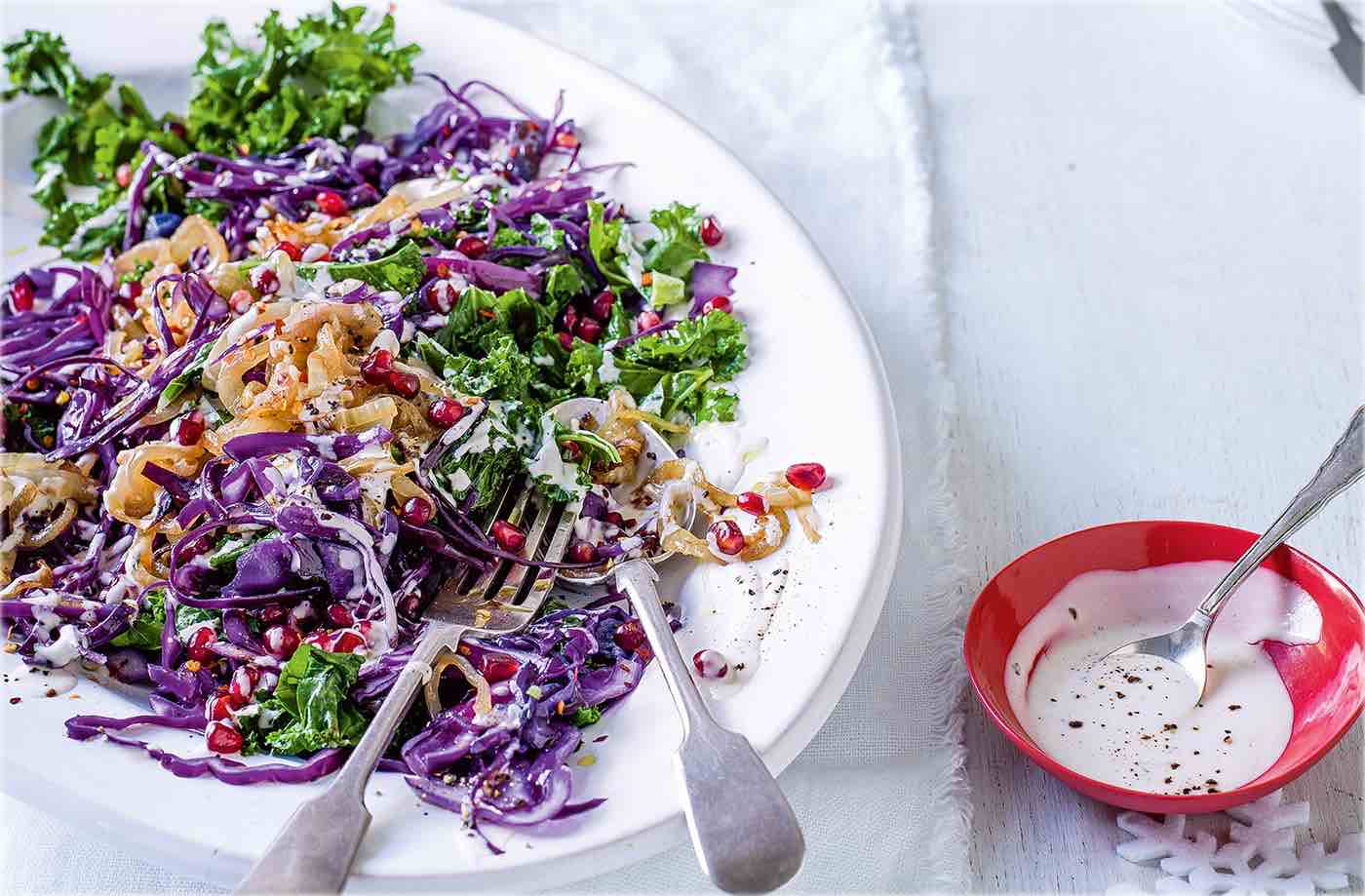 Red cabbage & kale salad with tahini dressing