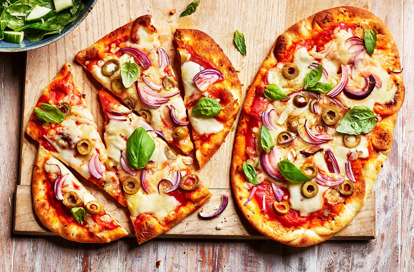 Naan bread pizzas