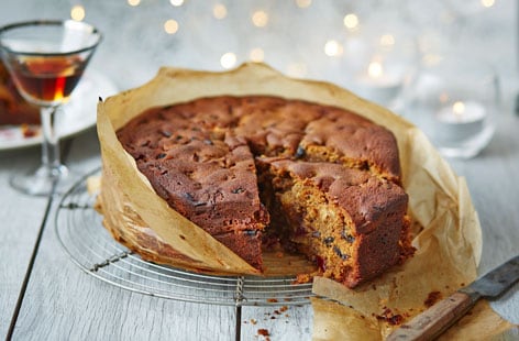 Image of "Nut-free Christmas cake"