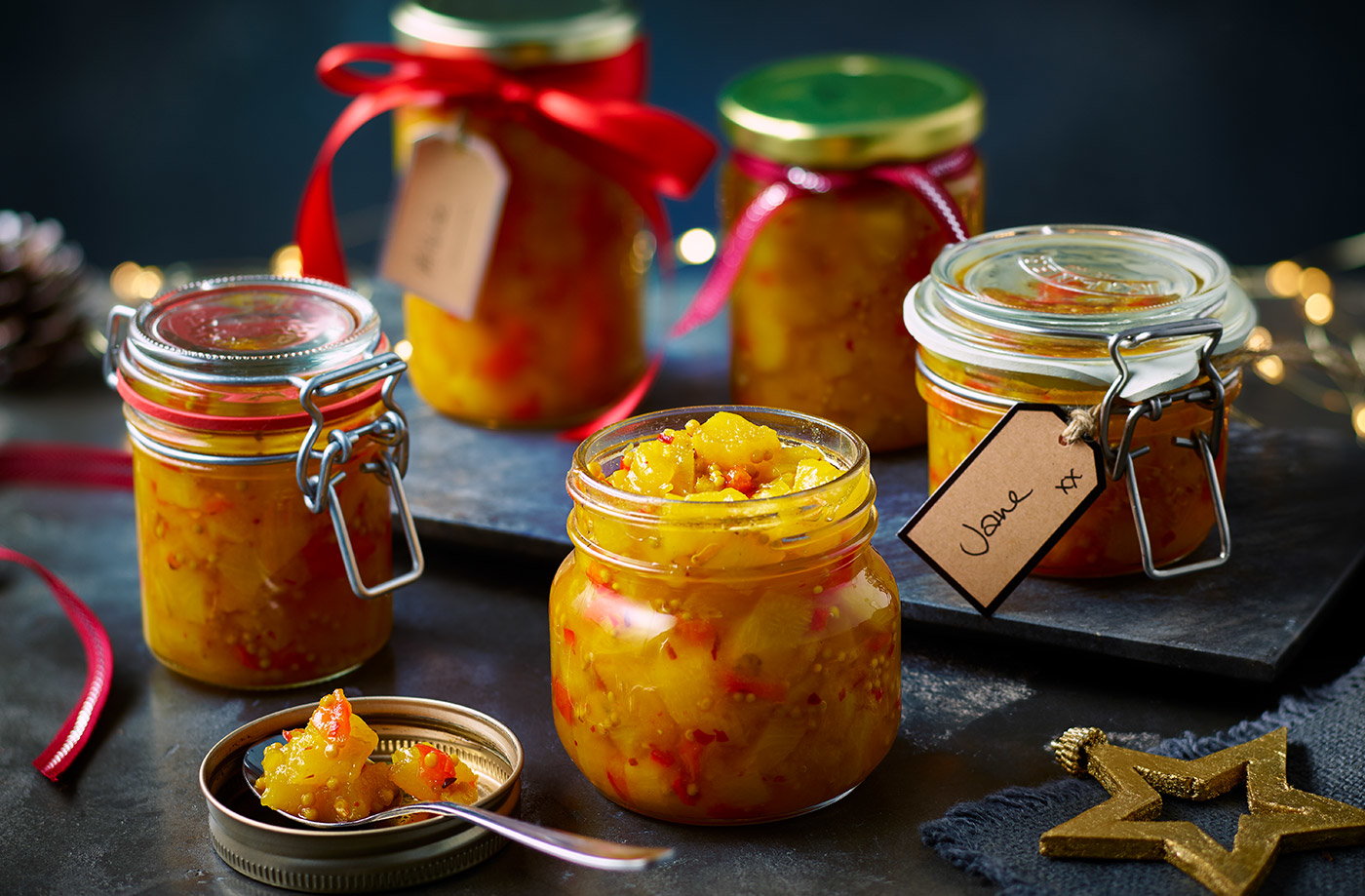 Chipotle chilli and pineapple chutney 