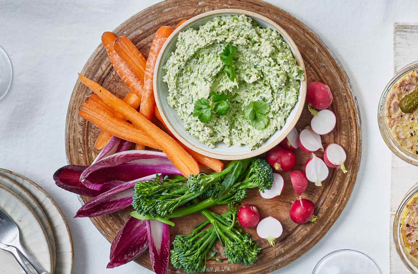 Creamy broad bean and pea dip