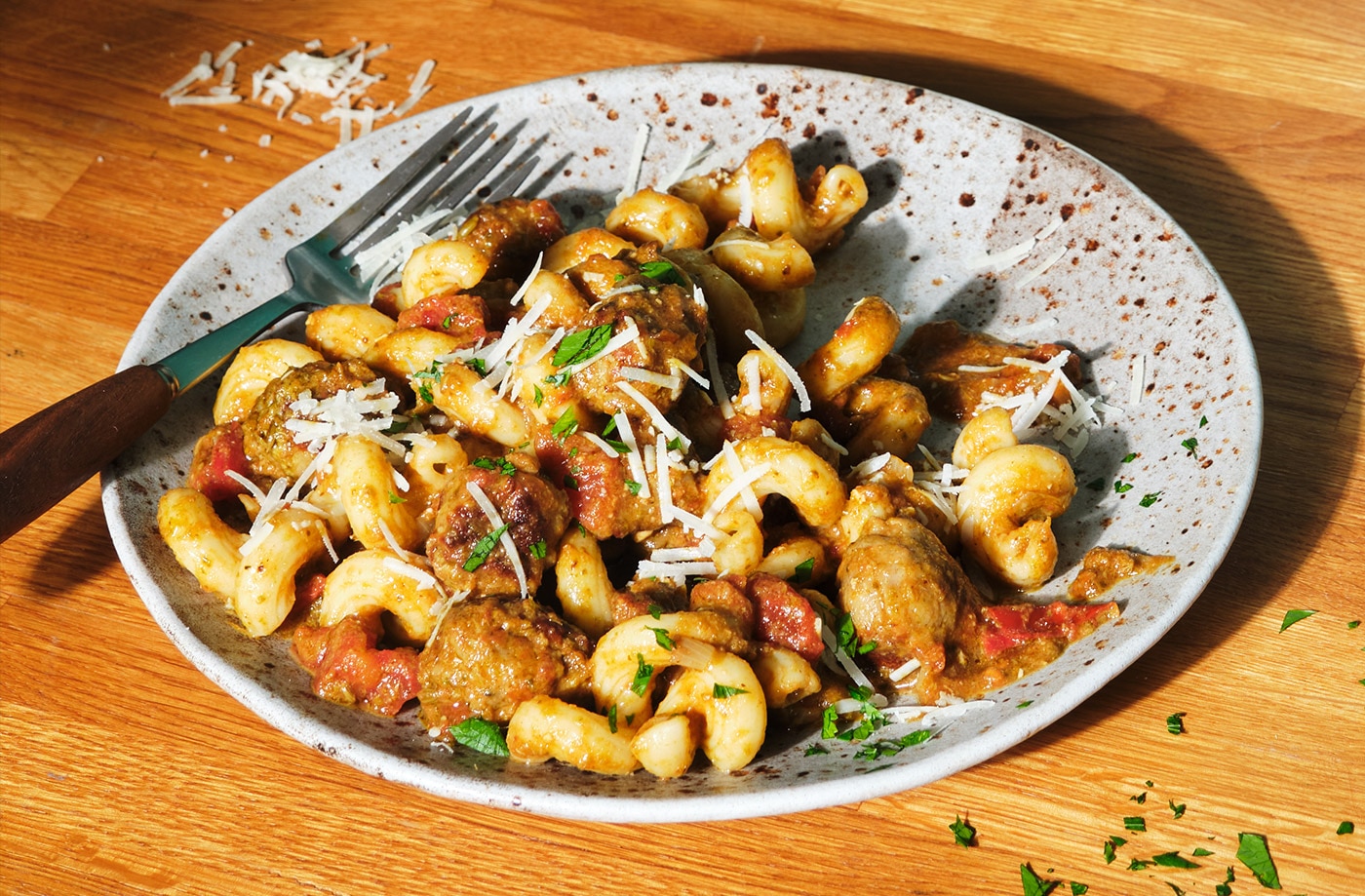 1400x919_Sausage-spirali-with-pesto-fennel-sauce