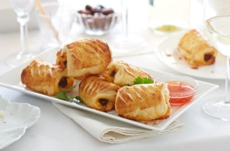 Image of "Spicy beef and tomato sausage rolls"
