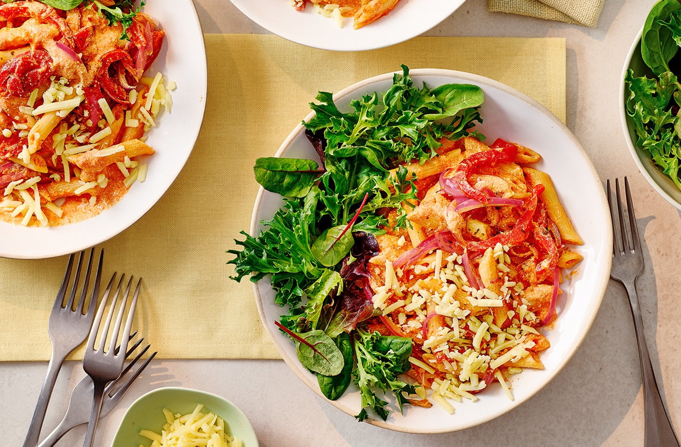 Roasted red pepper and cottage cheese pasta