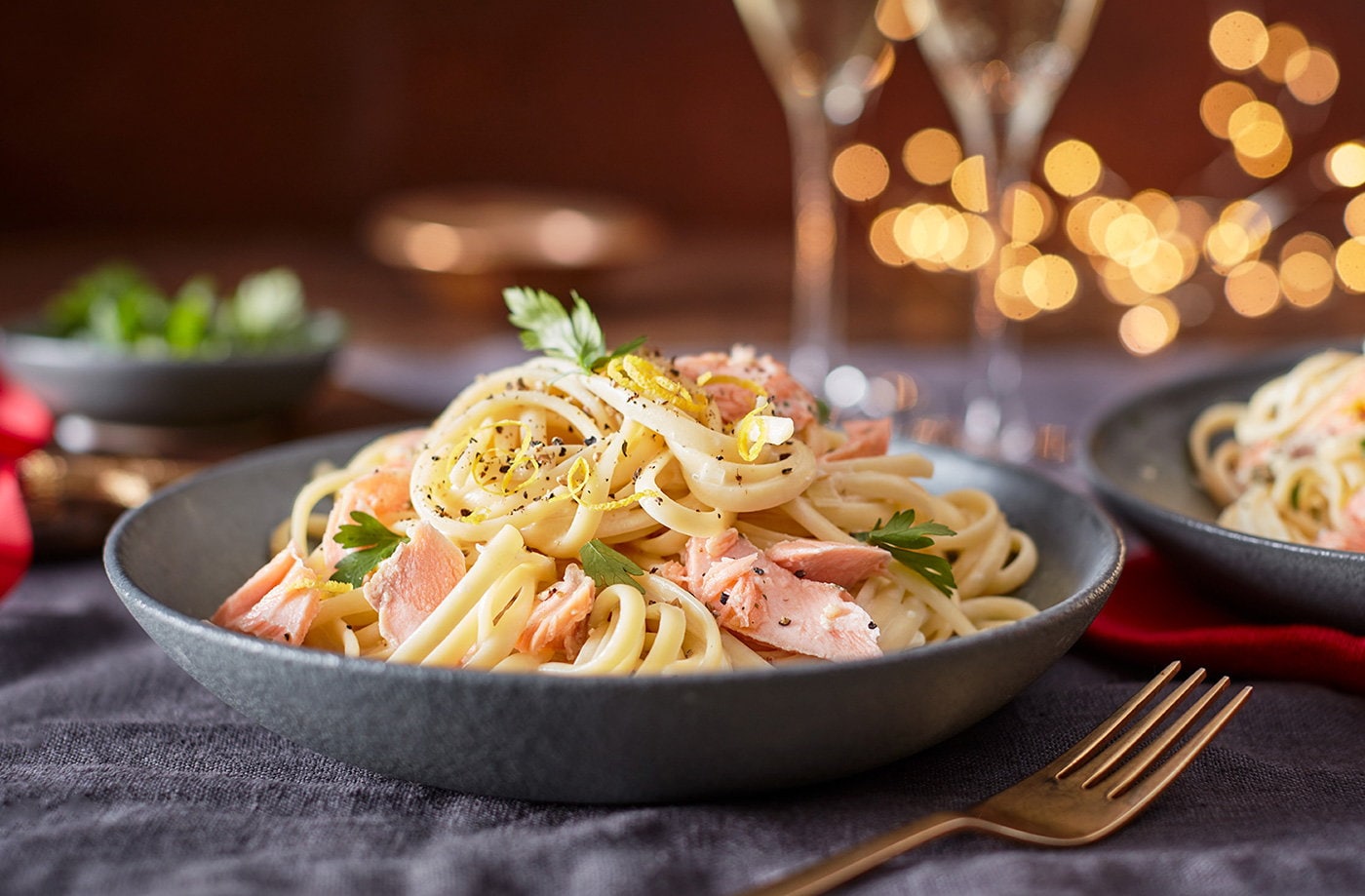 Salmon linguine in prosecco sauce