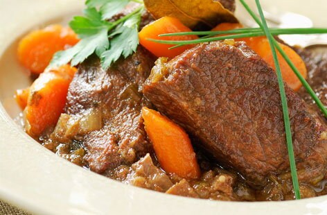 Image of "Beef stew cooked in white wine"