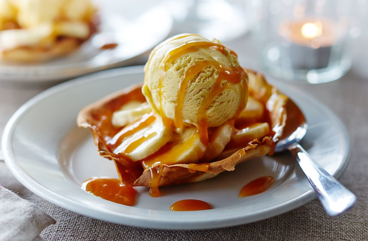Banoffee crêpe baskets