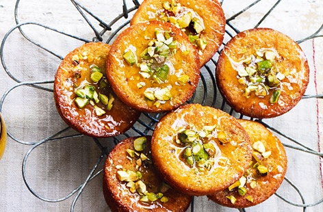 Image of "Pistachio and honey friands"