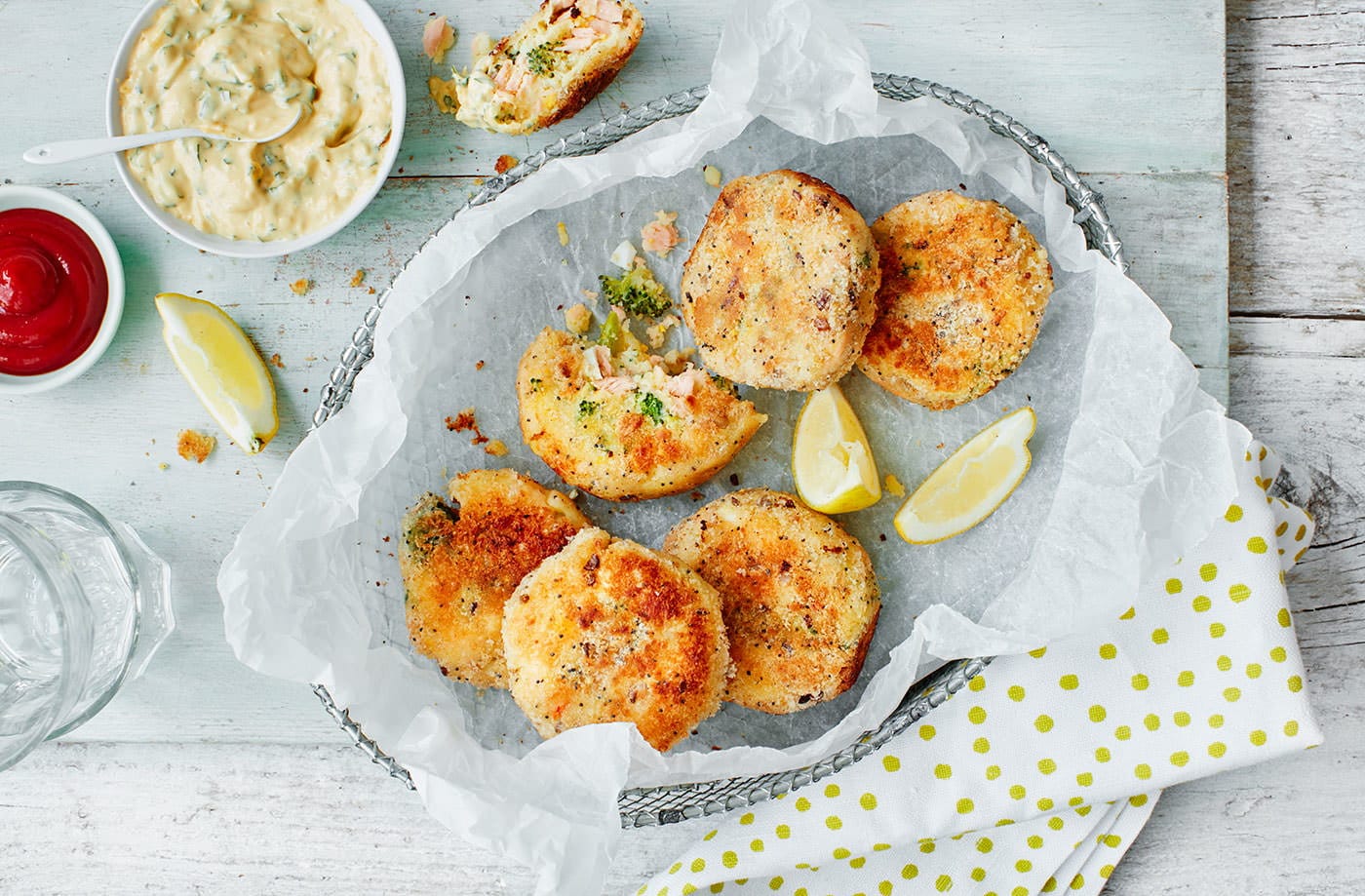 Mini salmon, broccoli and egg fishcakes