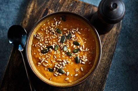 Image of "Roasted carrot and apple soup with toasted seeds"