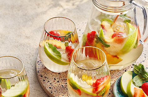 Image of "White wine sangria"