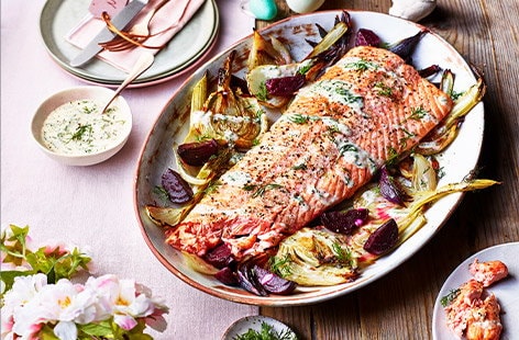 Image of "Roasted salmon with beetroot and fennel"