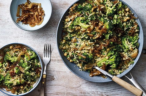 Image of "Green biryani with crispy onions "
