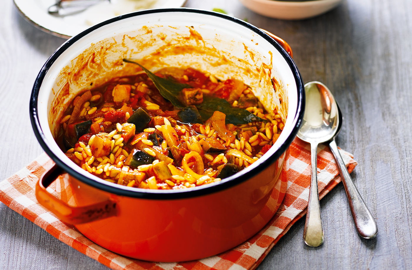 One-pot aubergine orzo