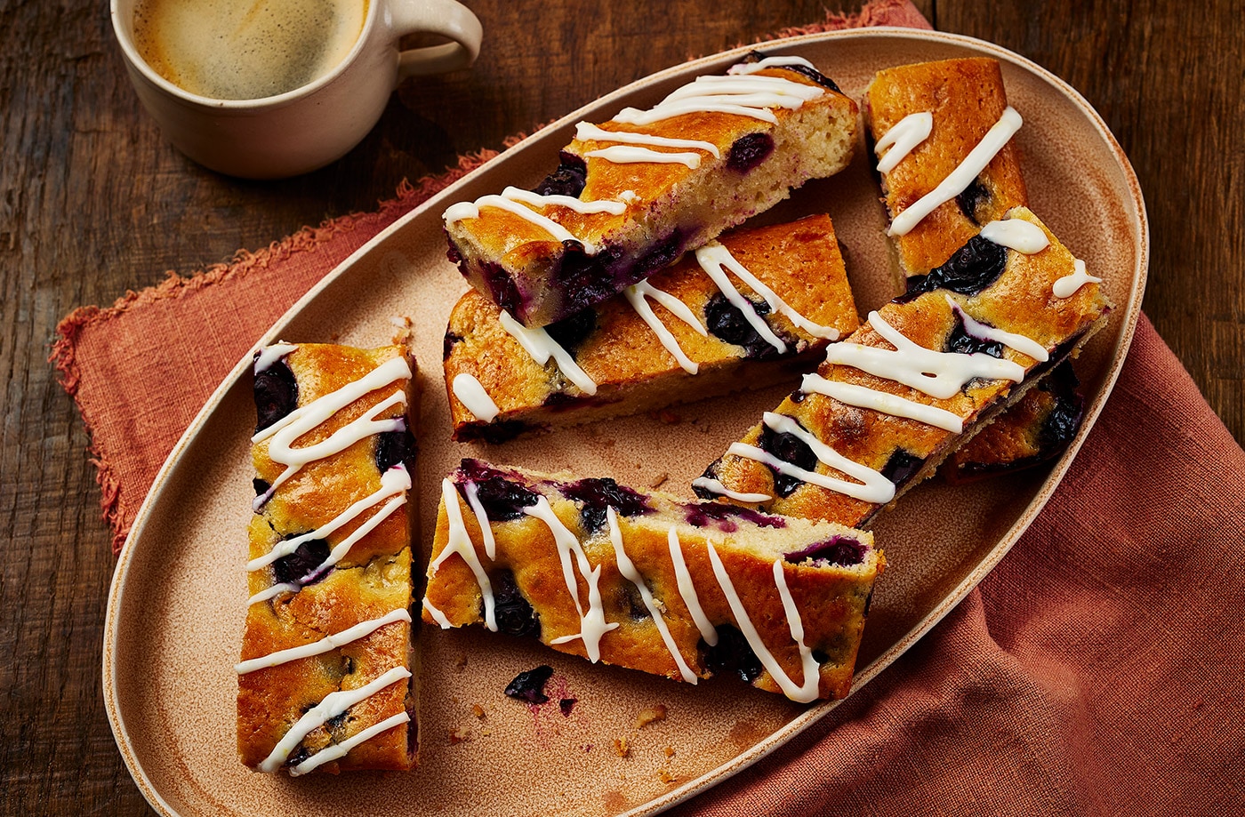 Lemon and blueberry cake bars