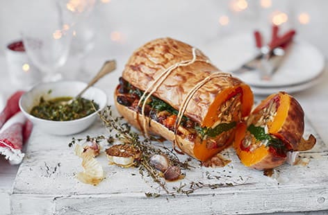 Image of "Stuffed roasted squash with pesto"